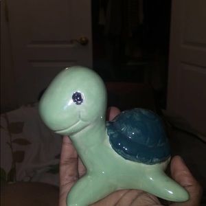 Meet your Posher, Efe